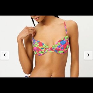 Groovy Underwire Frankie’s Bikini Medium Maggie Top